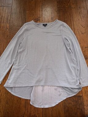 Light Gray Crewneck Long-Sleeve Hi-Low Top
